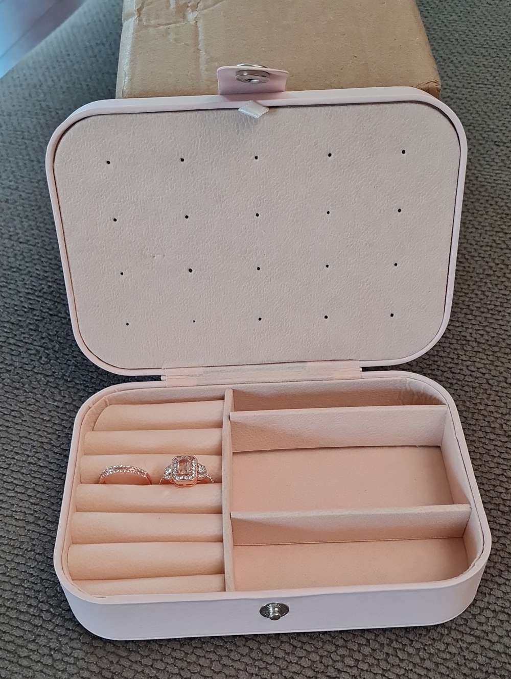 Compact Blush Soft Pink Jewelry Case